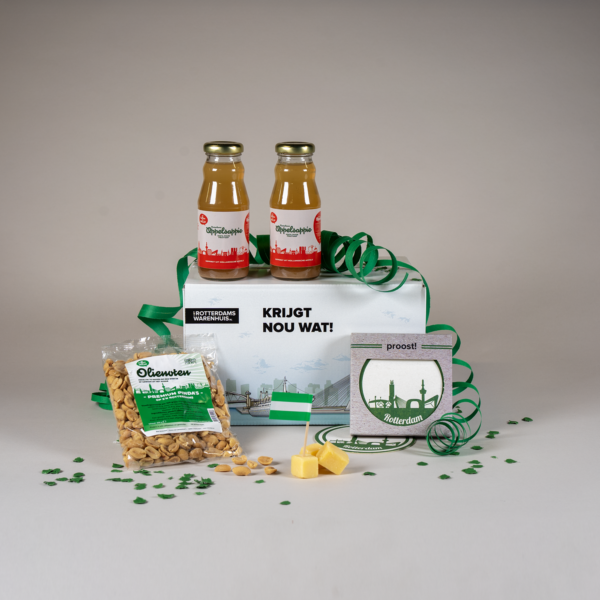 Afbeelding van een borrelpakket sap gezellig