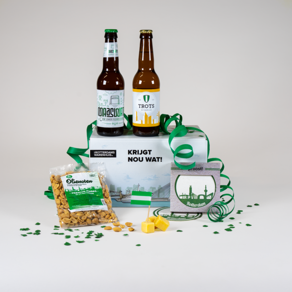 Afbeelding van een borrelpakket bier gezellig